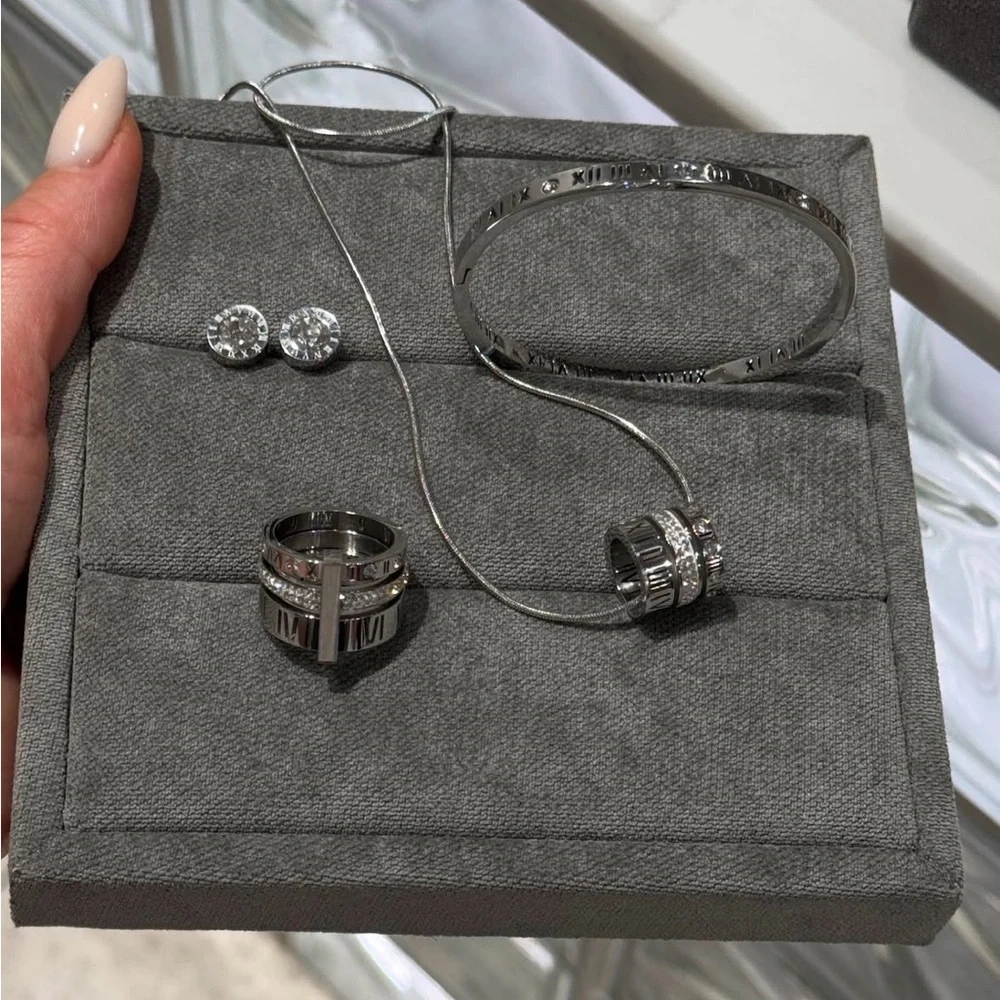 Silver Roman Numeral Ring – Unisex Style - Picture 4 of 5